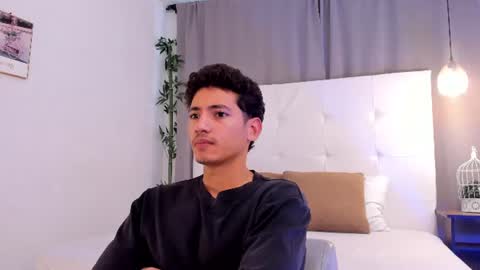 Snapshot of alejo_exotic chatting on 07-10-26, 12:30 alejo_exotic online show from 07-10-26, 12:30