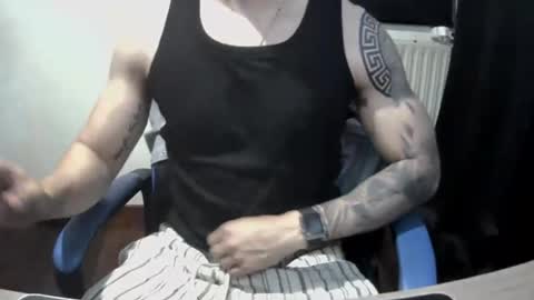 alejoduarte16 online show from 06-15-26, 11:56