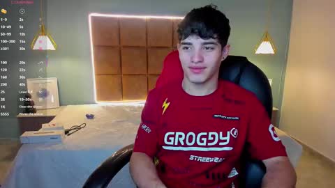 ALejoo Saenz online show from 09-26-25, 04:38