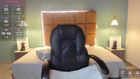 ALejoo Saenz online show from 11-13-25, 02:43