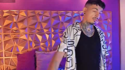 aleking13 online show from 10-24-25, 12:01