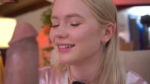 Lexi online show from 02-13-26, 04:30