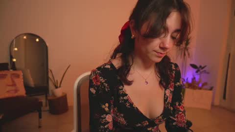 Snapshot of alemaniababe chatting on 02-07-25, 12:09 Ale online show from 02-07-25, 12:09