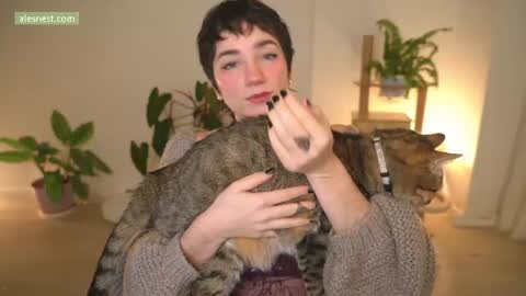 Ale online show from 06-18-26, 12:22