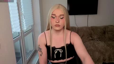Snapshot of alena_dubai chatting on 04-27-26, 02:26 ALENA INDEPENDENT MODEL online show from 04-27-26, 02:26
