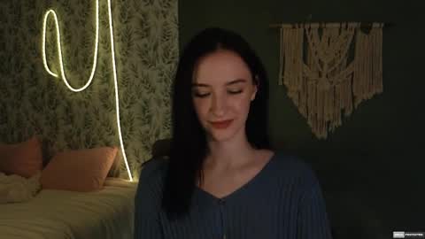 Alena online show from 12-17-24, 12:01