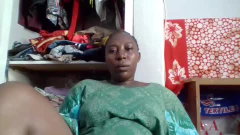 Noreen Kennth and Emilly online show from 11-01-25, 06:43