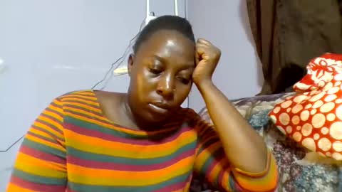 Snapshot of alesha_ chatting on 04-25-26, 07:55 Noreen Kennth and Emilly online show from 04-25-26, 07:55