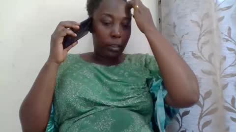 Snapshot of alesha_ chatting on 05-04-26, 07:04 Noreen Kennth and Emilly online show from 05-04-26, 07:04