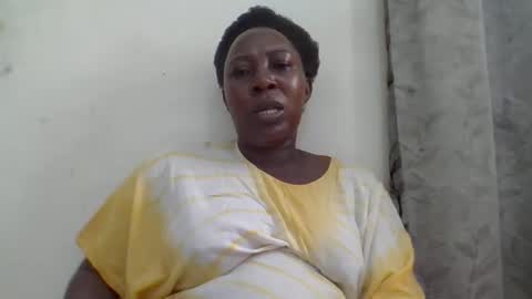 Snapshot of alesha_ chatting on 05-11-26, 07:03 Noreen Kennth and Emilly online show from 05-11-26, 07:03
