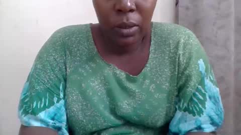 Snapshot of alesha_ chatting on 05-19-26, 06:25 Noreen Kennth and Emilly online show from 05-19-26, 06:25