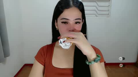 Snapshot of alesha_vibe_me chatting on 01-24-25, 01:56 alesha_vibe_me online show from 01-24-25, 01:56