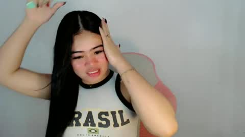 Snapshot of alesha_vibe_me chatting on 06-15-26, 03:25 alesha_vibe_me online show from 06-15-26, 03:25