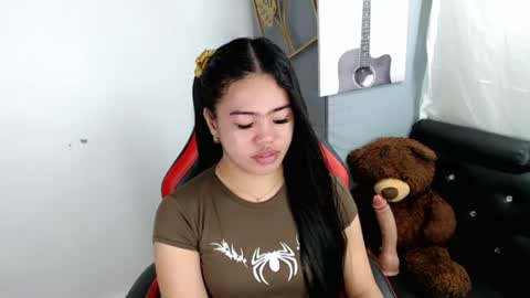 Snapshot of alesha_vibe_me chatting on 07-06-26, 02:47 alesha_vibe_me online show from 07-06-26, 02:47