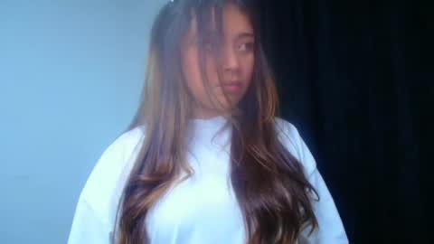 QUEEN OFF MILk  IM BACK  15 NOV online show from 03-04-25, 11:32