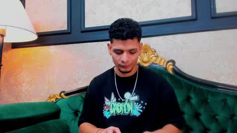 Snapshot of aless_king chatting on 02-01-25, 11:32 Alessandro King online show from 02-01-25, 11:32