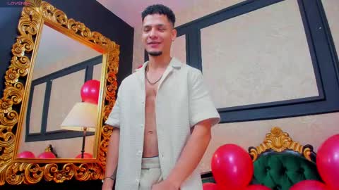 Snapshot of aless_king chatting on 02-14-25, 12:14 Alessandro King online show from 02-14-25, 12:14