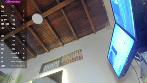 Snapshot of alessa_wells chatting on 12-12-24, 11:07 Alessa online show from 12-12-24, 11:07