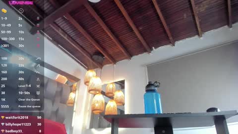 Snapshot of alessa_wells chatting on 03-12-25, 05:17 Alessa online show from 03-12-25, 05:17
