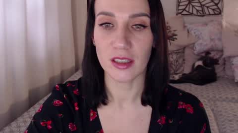 Snapshot of alessandra_foxy chatting on 12-15-24, 08:52 Sandra online show from 12-15-24, 08:52