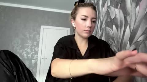 Betty online show from 11-17-25, 09:04