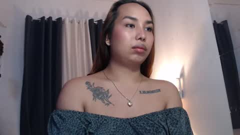 Snapshot of alessandramore chatting on 05-27-26, 12:35 Alessandra online show from 05-27-26, 12:35