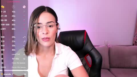 Snapshot of alessandramoreli chatting on 01-20-25, 10:04 AlessandraMoreli Its my birthday online show from 01-20-25, 10:04