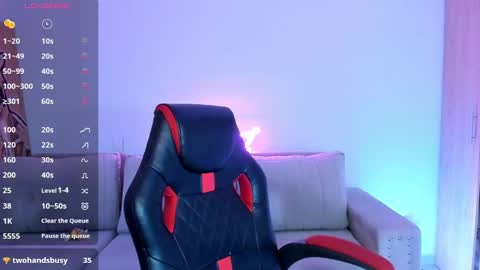 Snapshot of alessandramoreli chatting on 01-31-25, 11:03 AlessandraMoreli Its my birthday online show from 01-31-25, 11:03