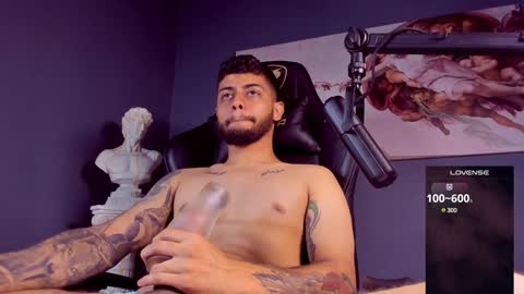 Snapshot of alessandro_duty chatting on 01-06-25, 05:52 Alessandro INDEPENDENT MODEL online show from 01-06-25, 05:52