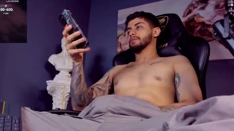 Snapshot of alessandro_duty chatting on 02-22-25, 01:00 Alessandro INDEPENDENT MODEL online show from 02-22-25, 01:00