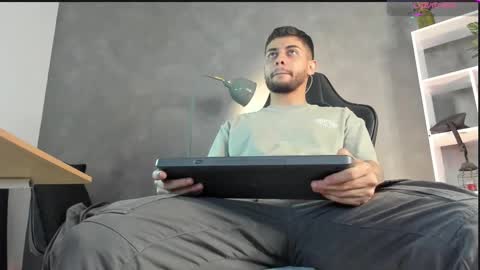 Snapshot of alessandro_duty chatting on 09-17-25, 02:46 Alessandro INDEPENDENT MODEL online show from 09-17-25, 02:46