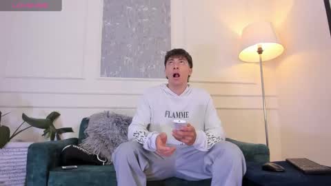 Alessandro Dybala online show from 10-09-25, 12:03