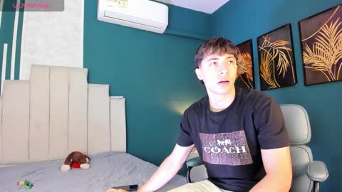 Alessandro Dybala online show from 12-02-25, 12:32