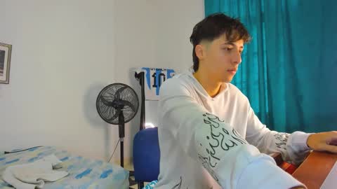 Alessandro Dybala online show from 02-17-26, 12:12