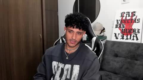 Alessandro Vanni online show from 09-29-25, 02:06