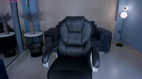 ALESSA ROMERO  online show from 10-04-25, 08:07