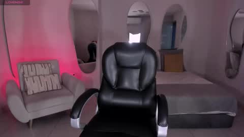 ALESSA ROMERO  online show from 11-13-25, 07:13