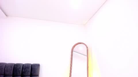 Snapshot of alessia12_ chatting on 07-24-26, 08:40 Alessia online show from 07-24-26, 08:40