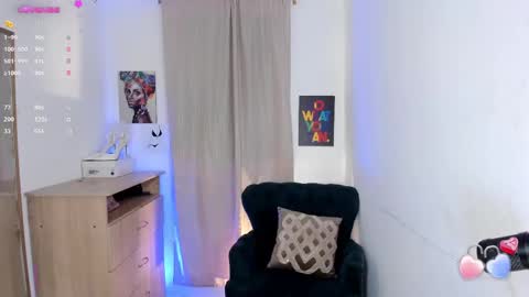 Yy  online show from 02-18-25, 02:05