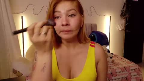Snapshot of alessia_dolce chatting on 06-18-26, 04:46 alessia dolce online show from 06-18-26, 04:46