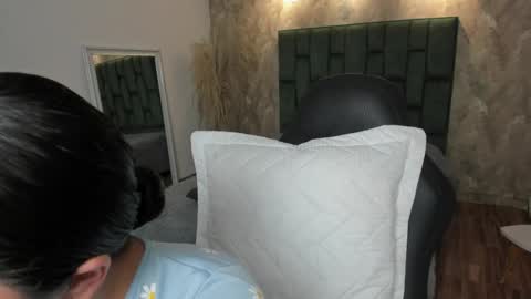 Snapshot of alessia_storm_ chatting on 04-14-26, 03:07 Alessia online show from 04-14-26, 03:07