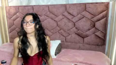 Snapshot of alessia_storm_ chatting on 06-25-26, 09:41 Alessia online show from 06-25-26, 09:41