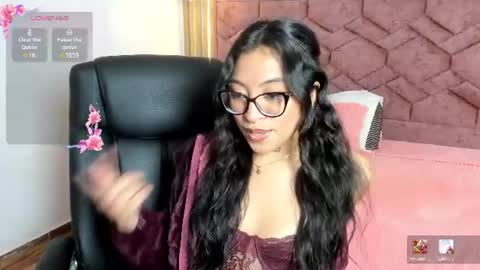 Snapshot of alessia_storm_ chatting on 06-27-26, 02:16 Alessia online show from 06-27-26, 02:16