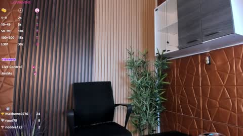 Snapshot of alessia_taylorr chatting on 01-25-25, 06:35 Alessia Everyday From 0530 to 1430 Col Time online show from 01-25-25, 06:35