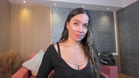 Snapshot of alessia_taylorr chatting on 03-07-25, 12:01 Alessia Everyday From 0530 to 1430 Col Time online show from 03-07-25, 12:01