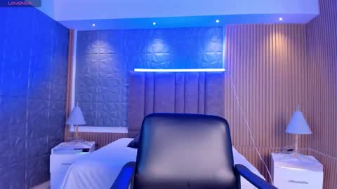 Snapshot of alessia_taylorr chatting on 11-06-25, 12:06 Alessia Everyday From 0530 to 1430 Col Time online show from 11-06-25, 12:06