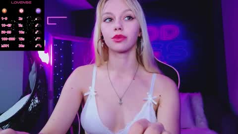 alessiacroft online show from 12-18-25, 05:35