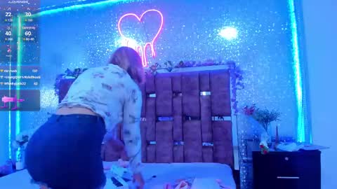 Snapshot of alessiadouce chatting on 02-27-25, 02:53 Alessia online show from 02-27-25, 02:53