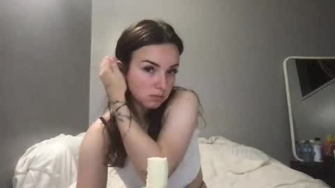 Alessia Snow online show from 11-15-25, 12:08