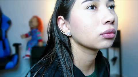 Snapshot of alessiavix chatting on 02-03-25, 03:17 Alessia Meow online show from 02-03-25, 03:17